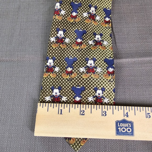 Mickey unlimited Multi Colored Front And Back Of Mickey Pattern Men's Tie - Picture 7 of 7